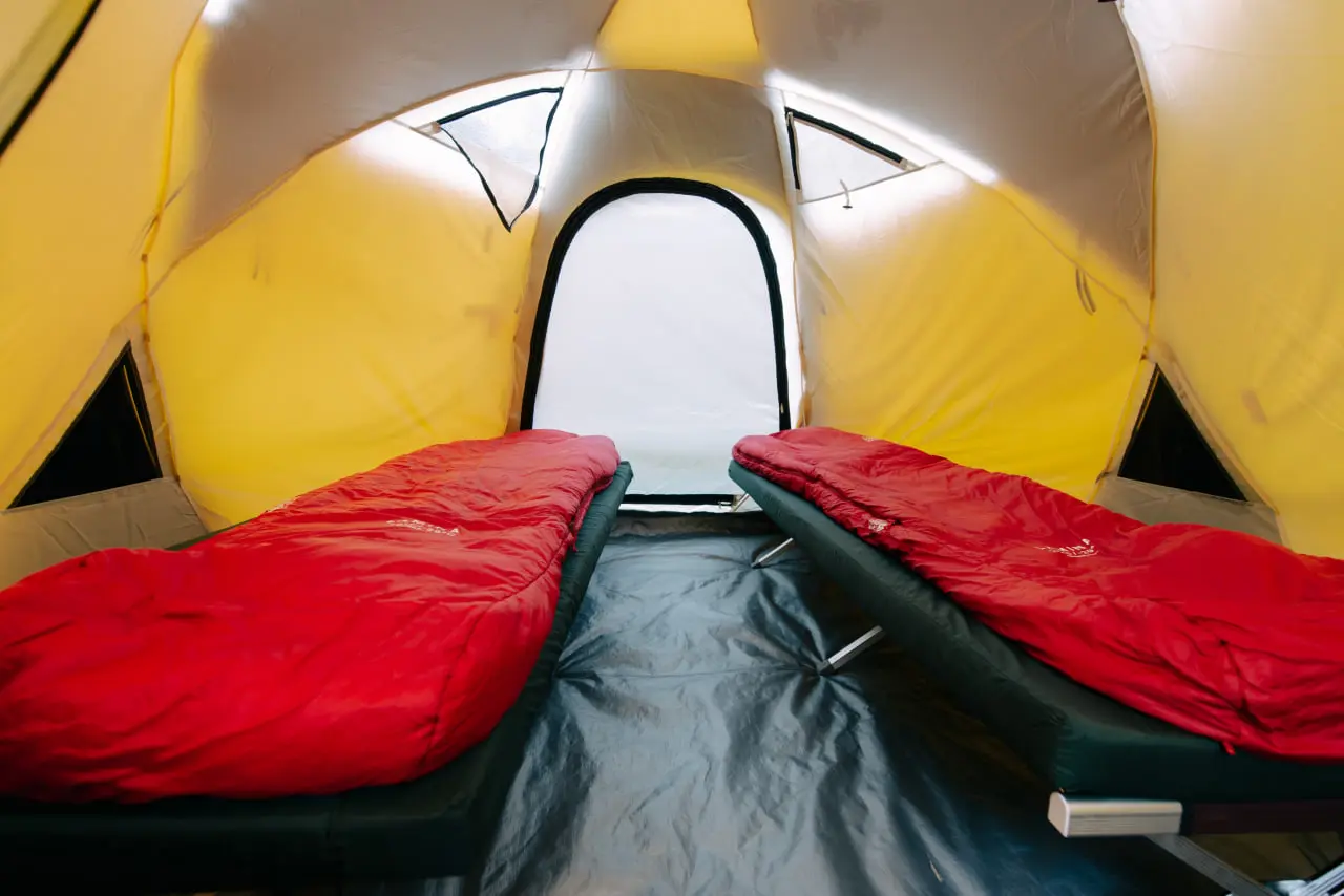 Inde i Altezza Travels premium walk-in-telte