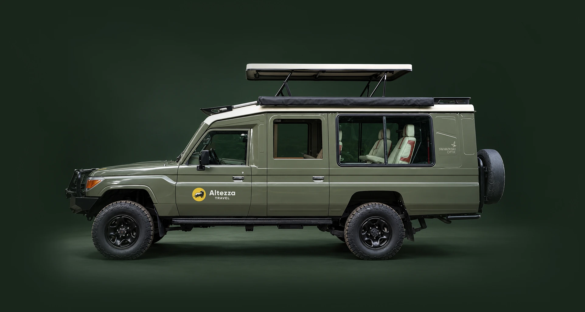 Altezza Toyota Land Cruiser med hævet panoramasafaritag